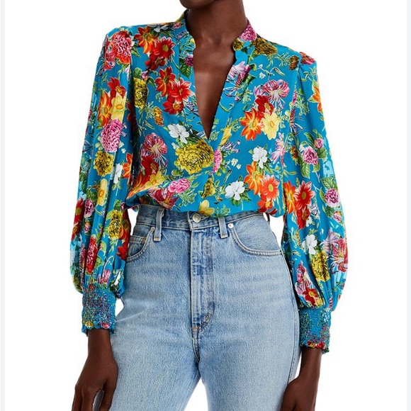 Alice and OliviaSheila Blouson Sleeve Top size medium NWT